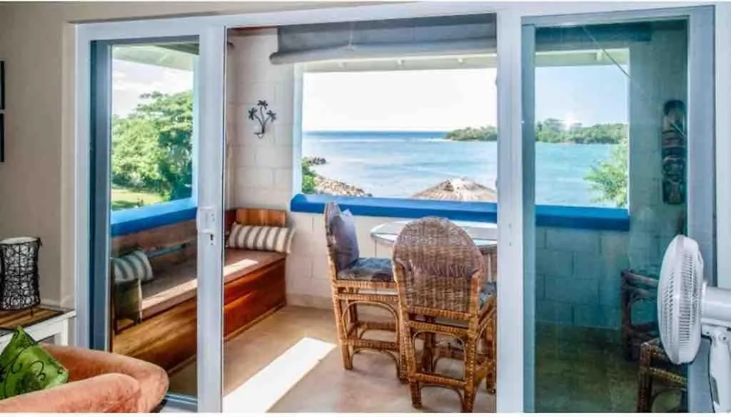 Endless Ocean Escape -Private Balcony Studio 内格里尔